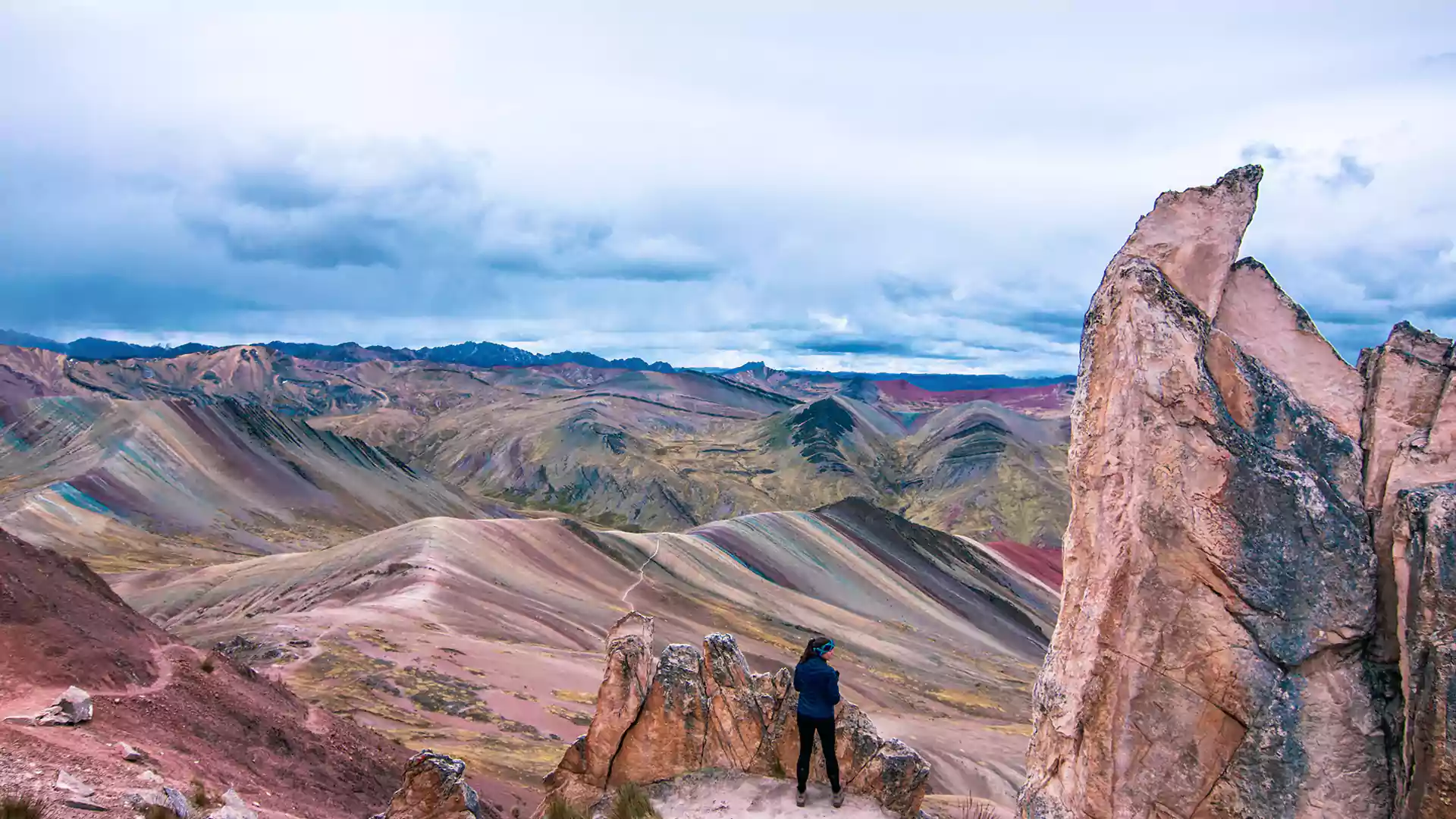 rainbow mountain palcoyo